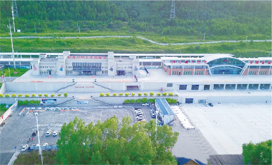 Sider Door Mrl Residential Building Passenger Elevator for 10 Persons